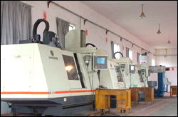 無錫港盛港口機械 深耕港口設(shè)備領(lǐng)域，傳承卓越制造精神